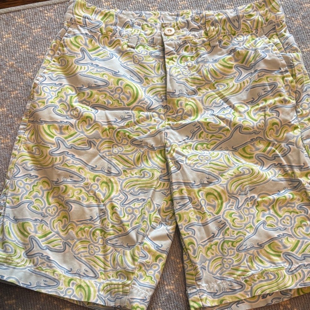Vineyard Vines Shark Patterned Shorts in Green and Blue EUC Sz 12